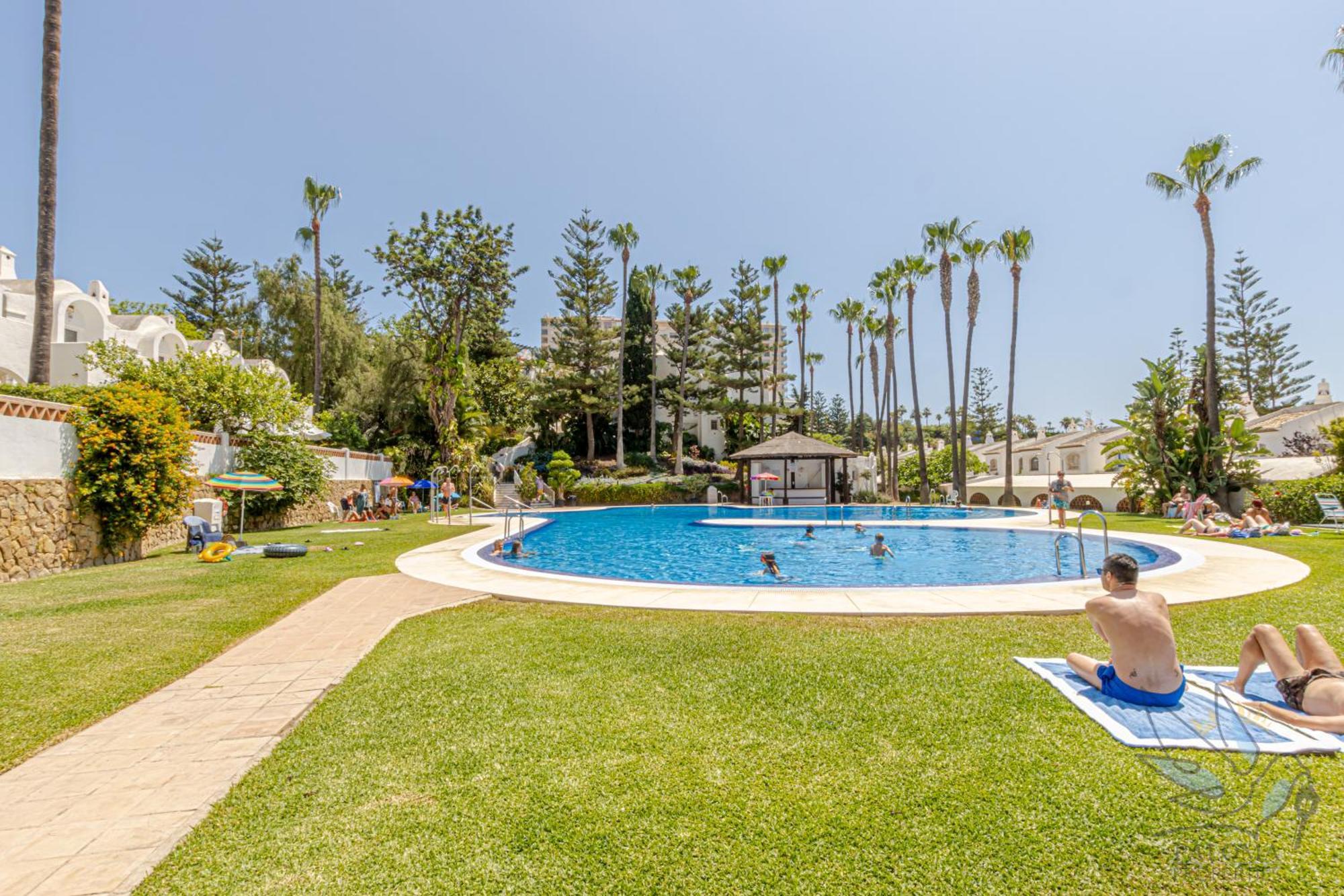Benalgolf Lovely Apartment In Benalmadena With Sea Views, Excellent Wifi Connection, Private Backyard With Bbq المظهر الخارجي الصورة
